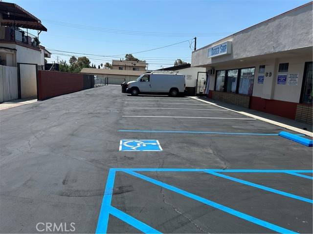 Bell Gardens, CA 90201,6032 Florence Avenue