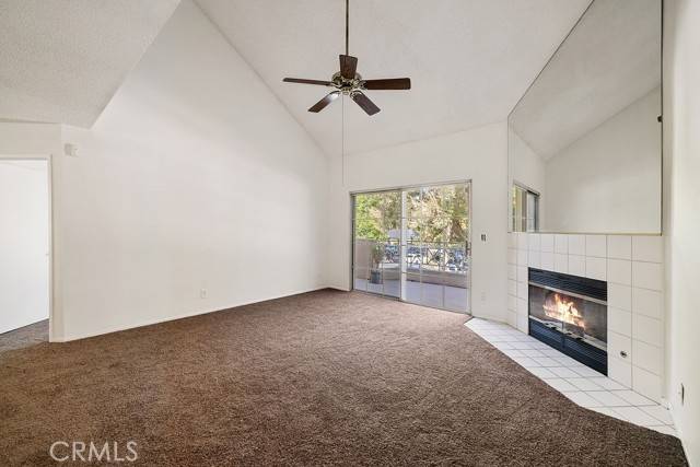 Valencia (santa Clarita), CA 91355,23807 Del Monte Drive #124