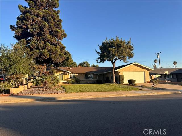 Pomona, CA 91767,2066 Royalty