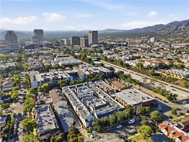 Glendale, CA 91206,618 N Howard #122