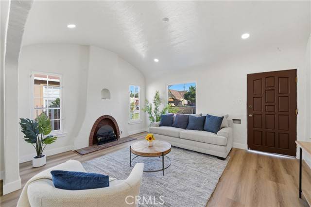 South Gate, CA 90280,10025 San Anselmo