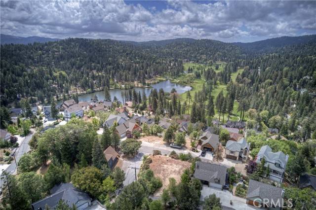 Lake Arrowhead, CA 92352,810 Marin Lane