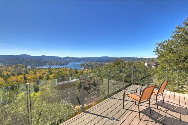 Lake Arrowhead, CA 92352,1303 Yellowstone Drive