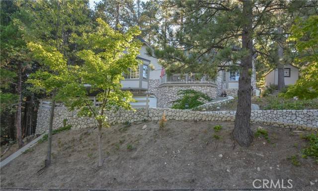 Lake Arrowhead, CA 92352,196 N Fairway Drive