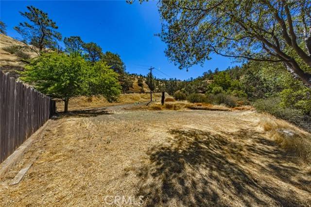 Friant, CA 93626,27785 Sky Harbour Road