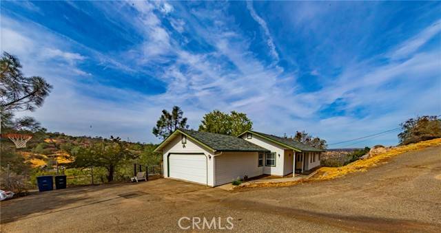 Coarsegold, CA 93614,31180 Brave Eagle Court