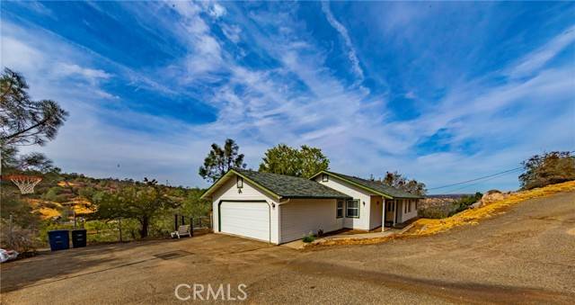 Coarsegold, CA 93614,31180 Brave Eagle Court