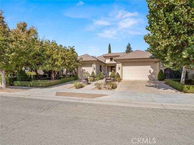 Clovis, CA 93611,425 W Kelly Avenue