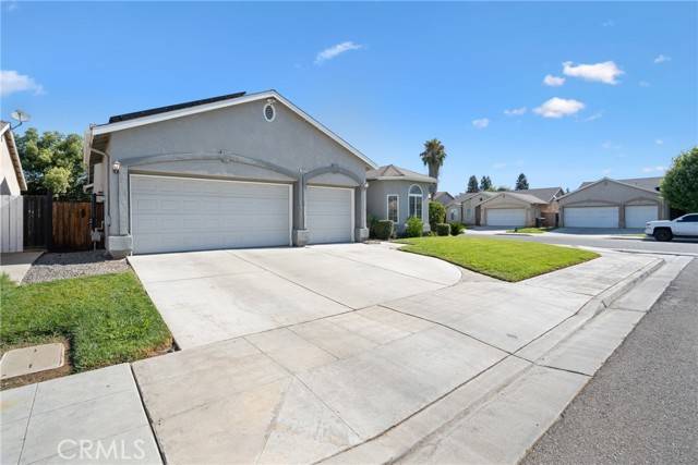 Fresno, CA 93722,5874 W San Gabriel Avenue