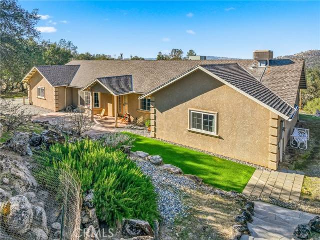 Coarsegold, CA 93614,29913 Revis