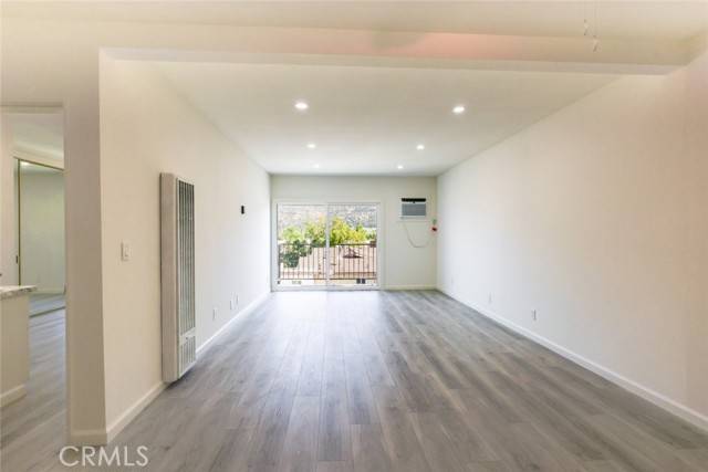 Glendale, CA 91203,409 Burchett Street #311