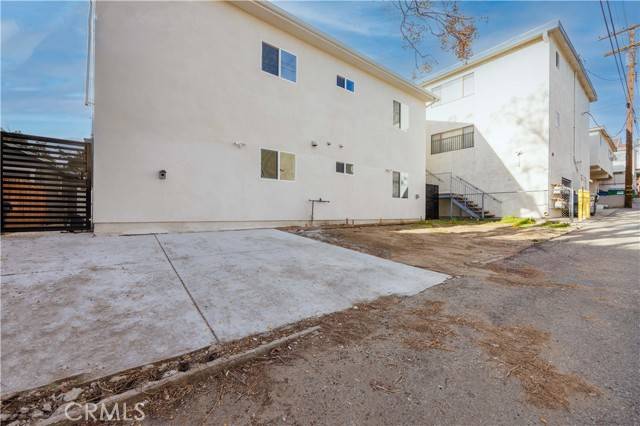 Burbank, CA 91501,622 E Tujunga Avenue #110