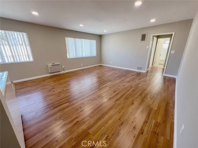 Glendale, CA 91202,455 W Dryden Street #19