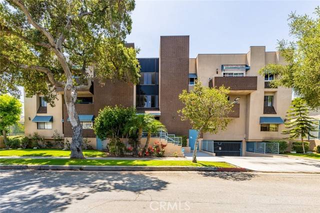 Glendale, CA 91203,315 Chester Street #209