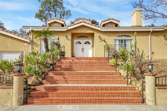 Chatsworth (los Angeles), CA 91311,9733 Kentland Avenue