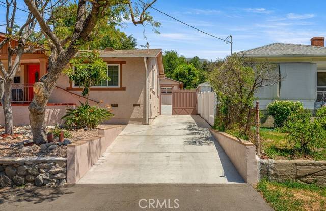 La Crescenta, CA 91214,3427 Montrose Avenue