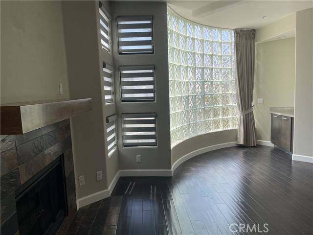 Glendale, CA 91206,1432 Barrington Way #108
