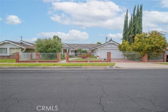 Chatsworth (los Angeles), CA 91311,9801 Quakertown Avenue