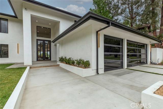 Encino (los Angeles), CA 91316,18101 Green Meadow Drive