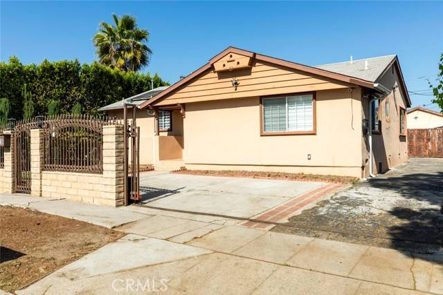 North Hollywood (los Angeles), CA 91605,7106 Teesdale Avenue