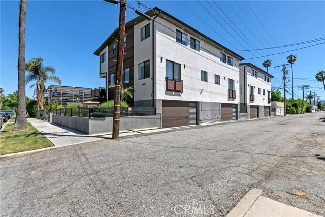 Sherman Oaks, CA 91401,14438 Tiara Street