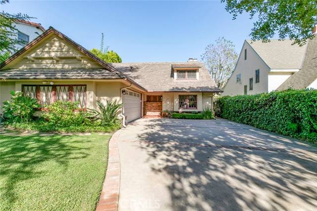 Glendale, CA 91202,1558 Hillcrest Avenue