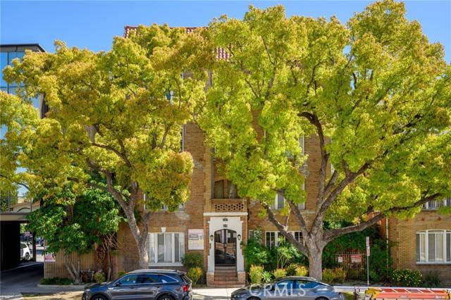Glendale, CA 91205,228 S Kenwood Street #306