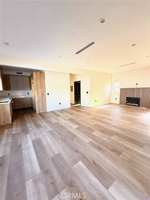 North Hollywood (los Angeles), CA 91606,11650 Kittridge
