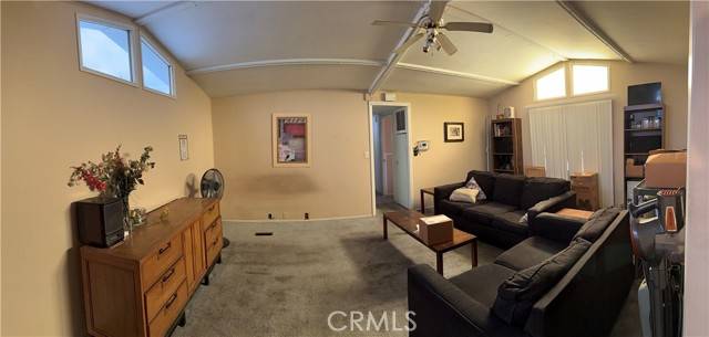 Chatsworth (los Angeles), CA 91311,21500 Lassen Avenue