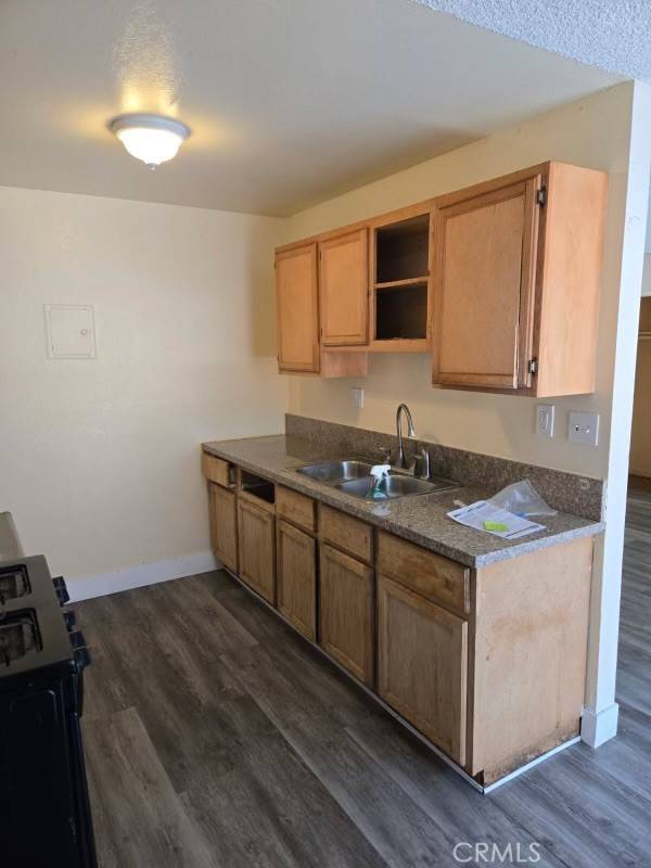 Panorama City (los Angeles), CA 91402,14805 Chase Street #107