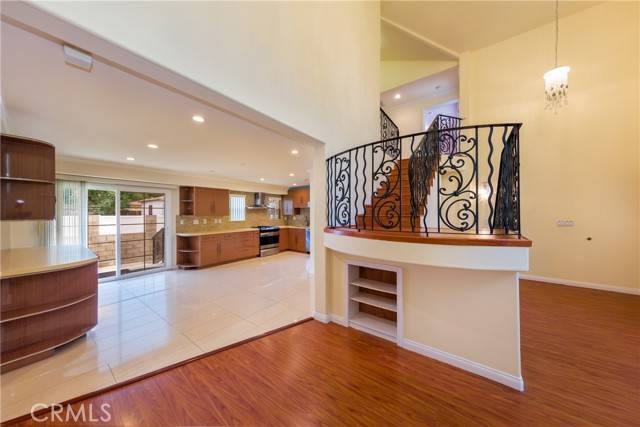 Van Nuys (los Angeles), CA 91406,6928 Gaviota Avenue