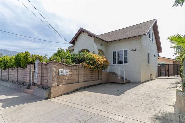 Sunland (los Angeles), CA 91040,10610 Nassau Avenue