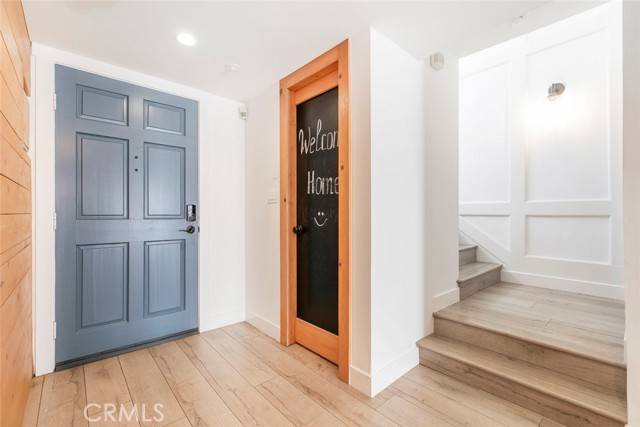 Valley Village, CA 91607,11911 Magnolia Boulevard #19
