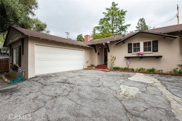 La Canada Flintridge, CA 91011,4526 La Granada Way