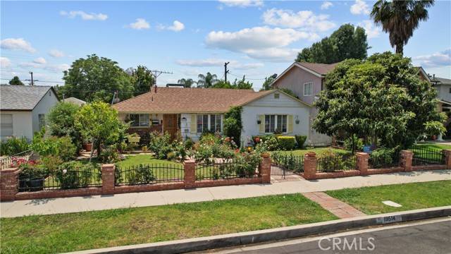 Reseda (los Angeles), CA 91335,19514 Hartland Street