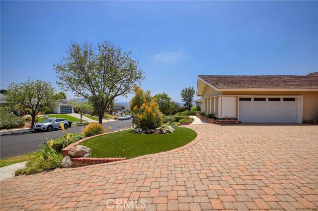 Burbank, CA 91504,1029 Cornell Drive