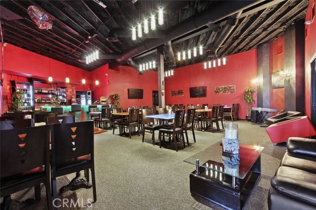 Sun Valley (los Angeles), CA 91352,8759 Glenoaks Boulevard