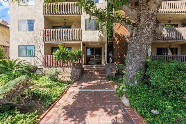 Glendale, CA 91204,465 Ivy Street #301