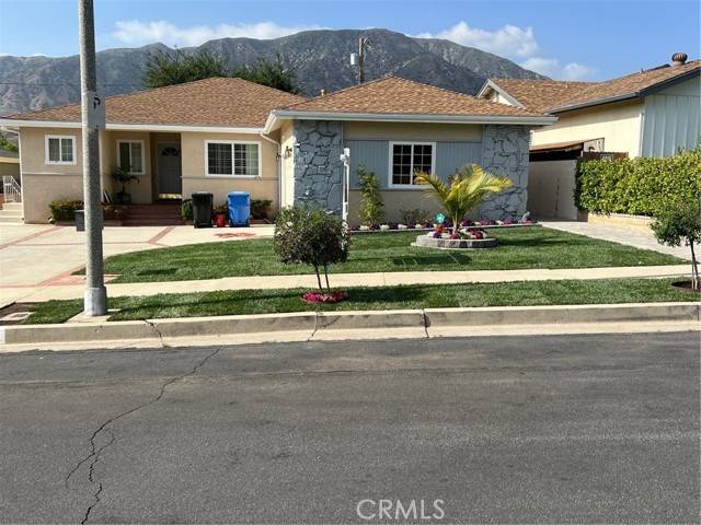 Sunland (los Angeles), CA 91040,8049 Le Berthon Street