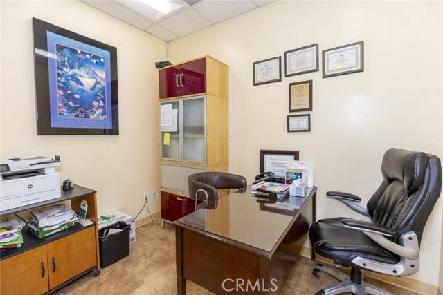 Van Nuys (los Angeles), CA 91405,6624 Van Nuys Boulevard