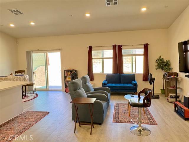 Victorville, CA 92394,15428 San Francisco Lane