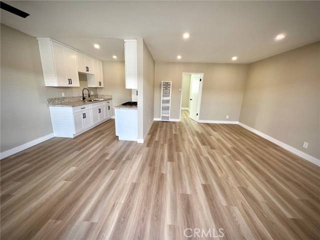 Montrose, CA 91020,2306 Mira Vista Avenue #6