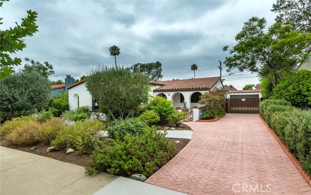 Glendale, CA 91202,1229 Highland Avenue