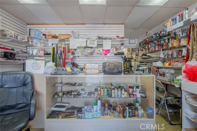 Monrovia, CA 91016,126 S Myrtle Avenue