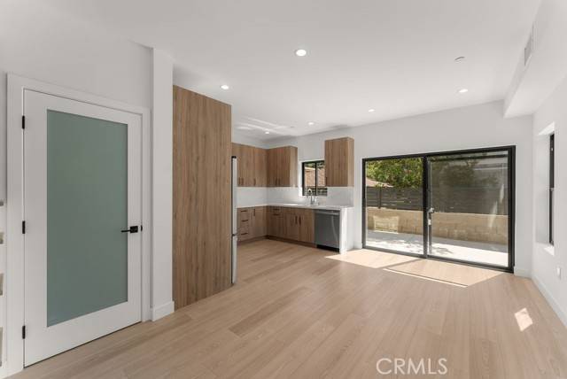 Montrose, CA 91020,2155 Glenada Avenue #D