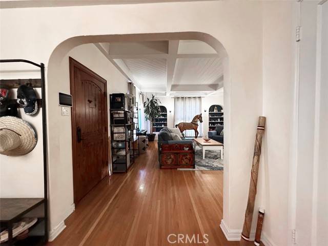 Glendale, CA 91206,989 Coronado Drive