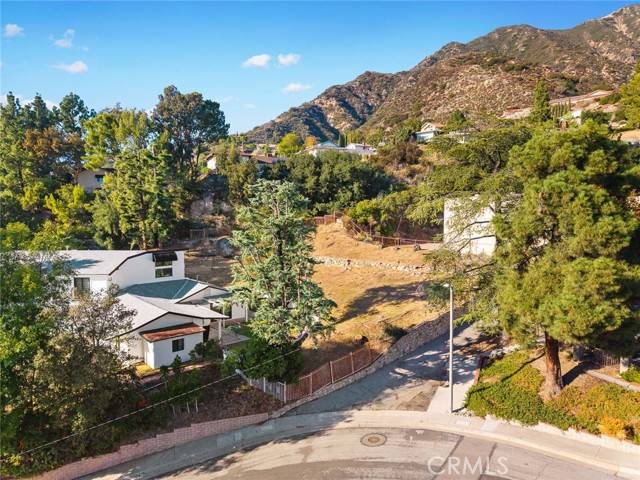 La Crescenta, CA 91214,2829 Willowhaven Drive
