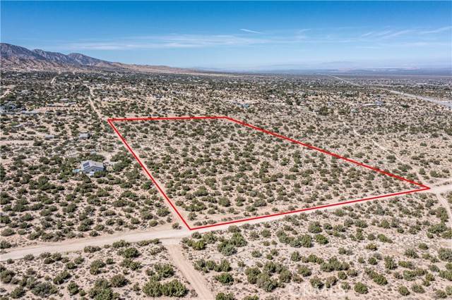 Pinon Hills, CA 92372,0 Hwy 138 Lot 02