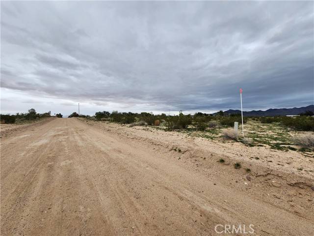 Newberry Springs, CA 92365,2 Summerset Road