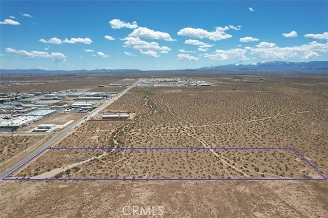 Adelanto, CA 92301,17374 Koala Road